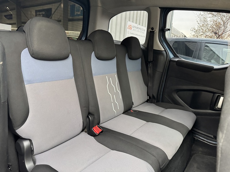 Used Peugeot Partner Tepee 2015 for sale - 76798861: Photo 33