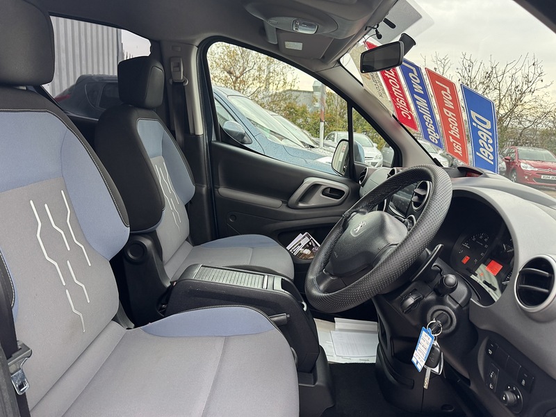 Used Peugeot Partner Tepee 2015 for sale - 76798861: Photo 35