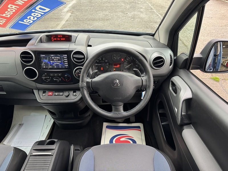 Used Peugeot Partner Tepee 2015 for sale - 76798861: Photo 37