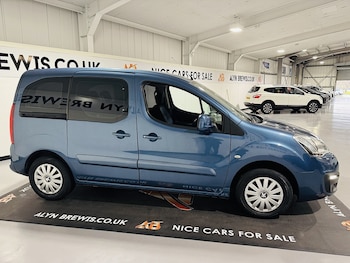 Used Peugeot Partner Tepee 2015 for sale - 76798861: Photo