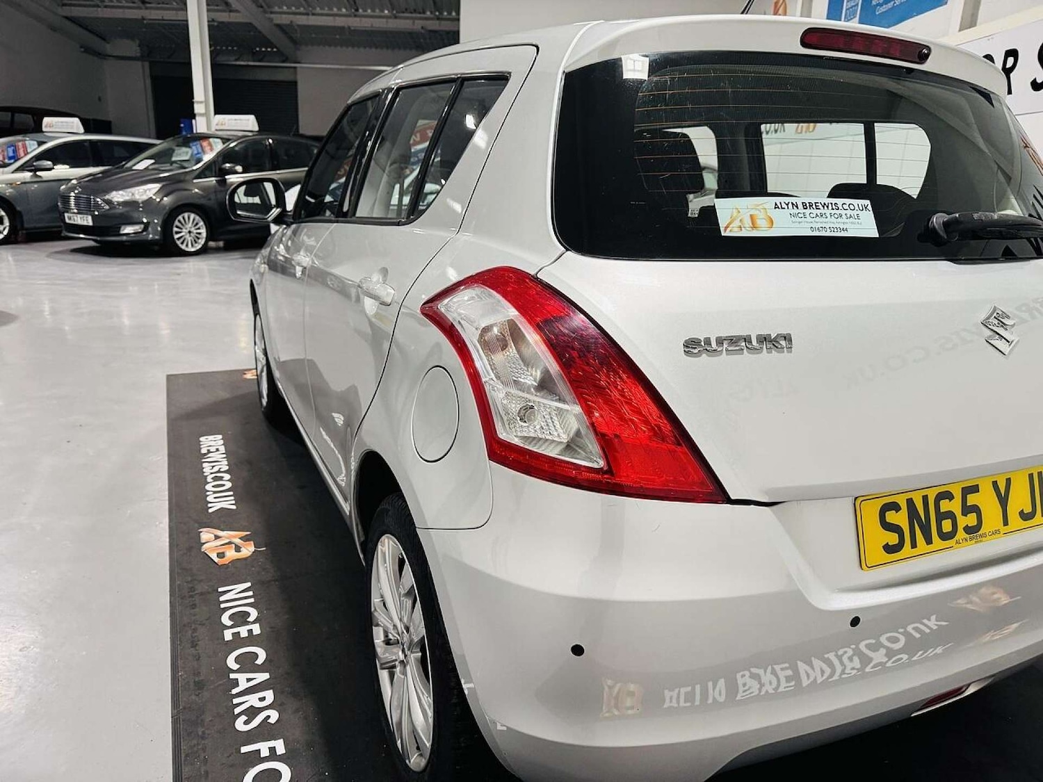 Used Suzuki Swift 2015 for sale - 77487310: Photo 10