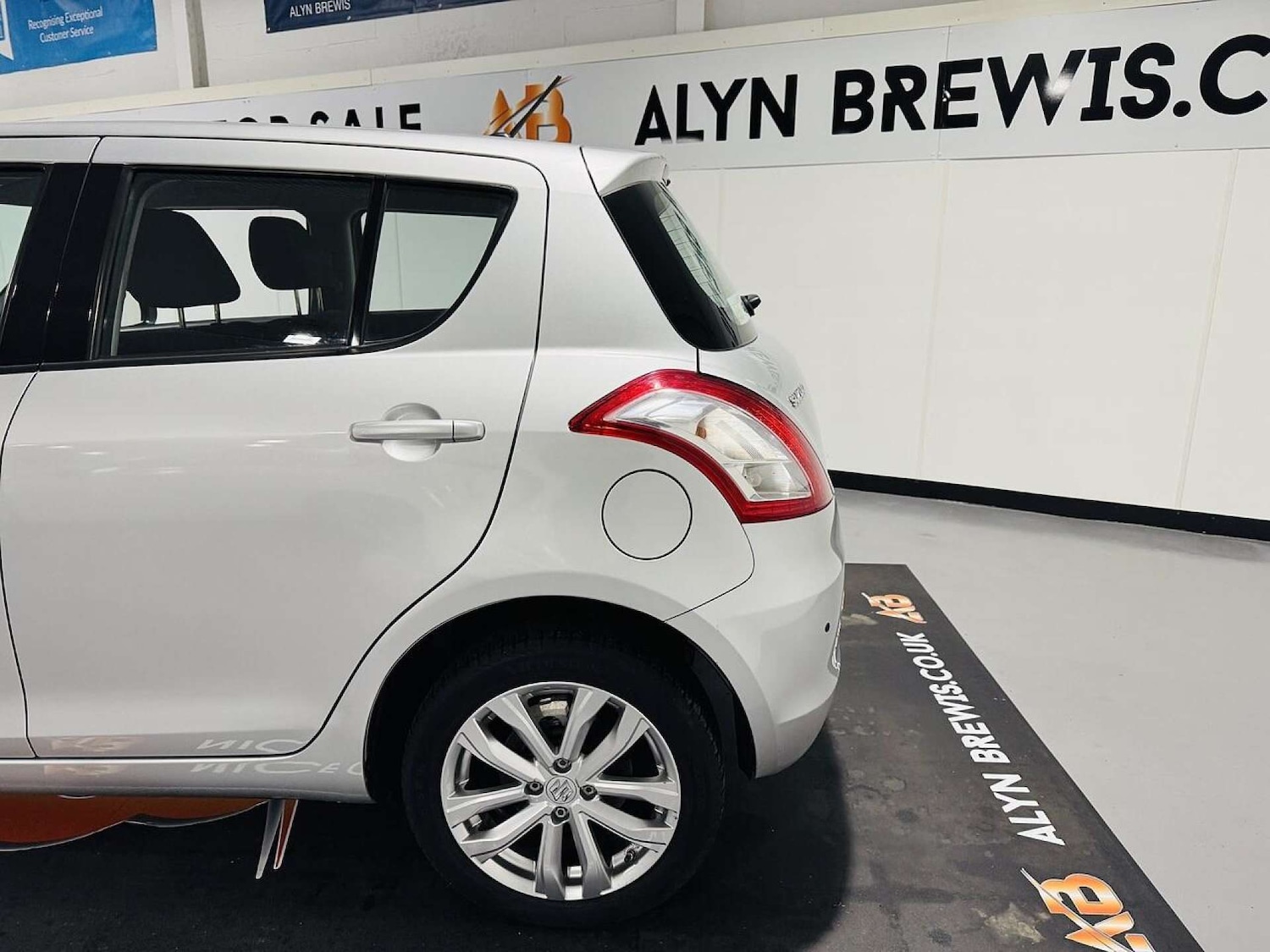 Used Suzuki Swift 2015 for sale - 77487310: Photo 12