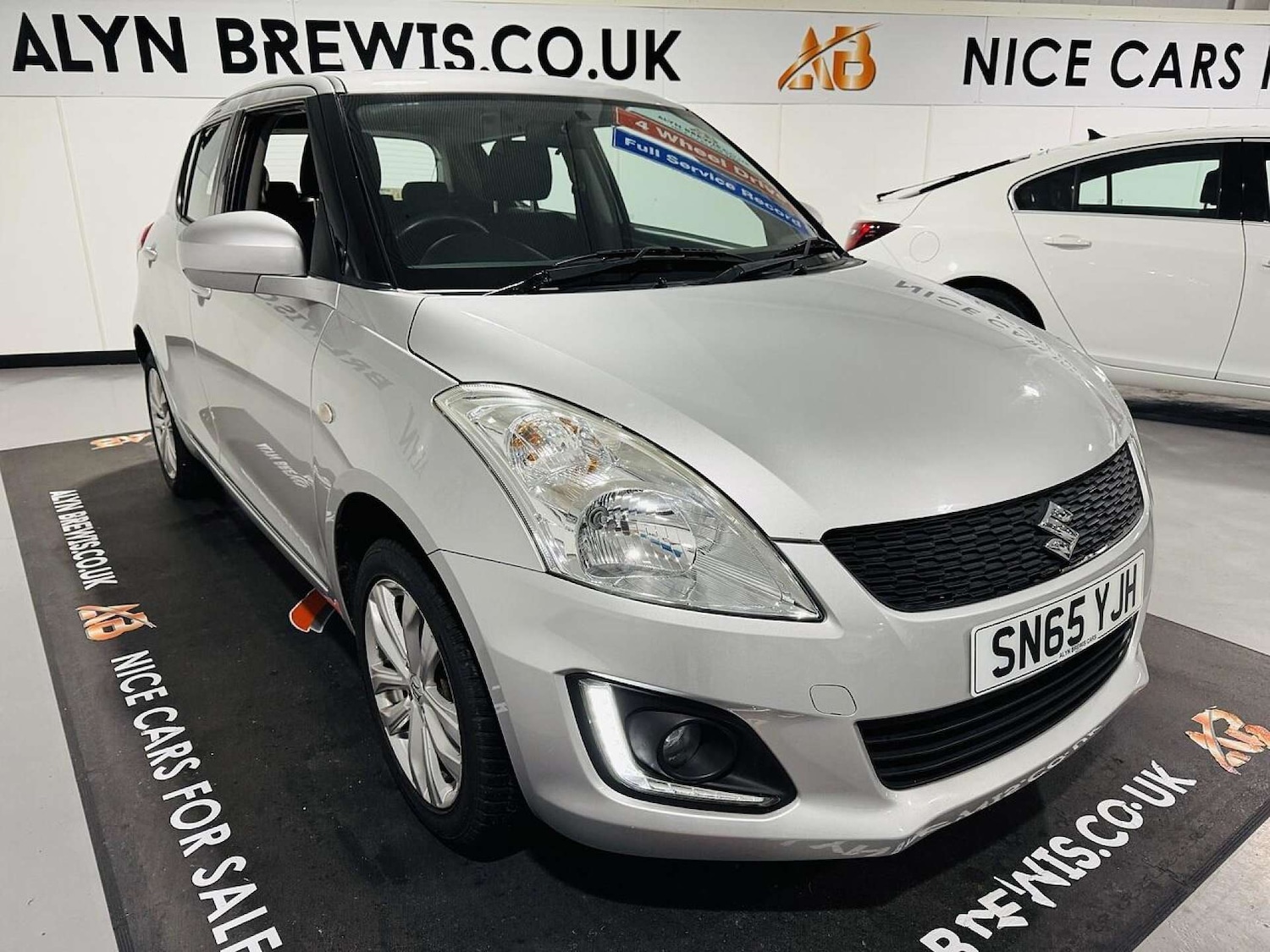 Used Suzuki Swift 2015 for sale - 77487310: Photo 2