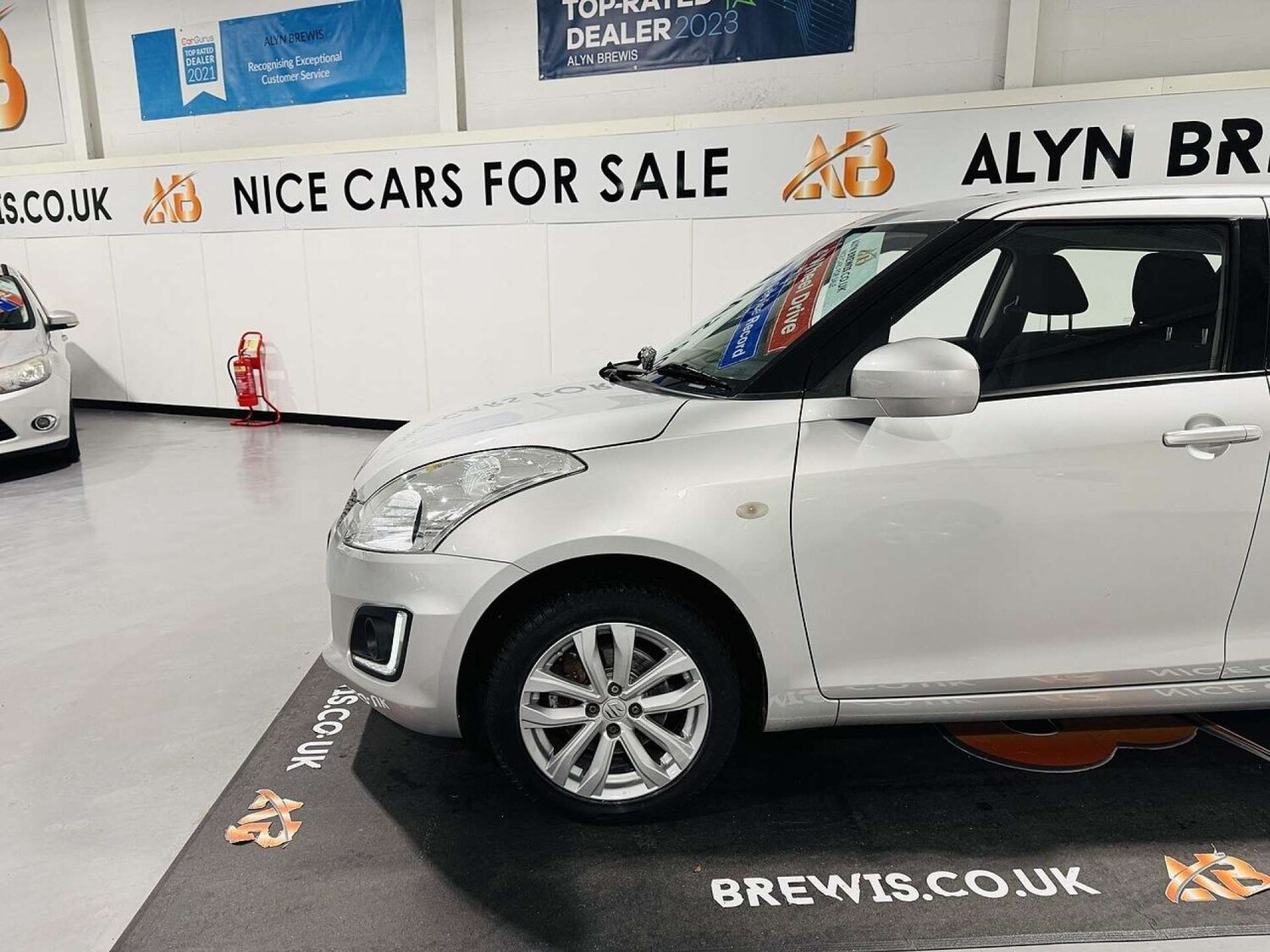 Used Suzuki Swift 2015 for sale - 77487310: Photo 20