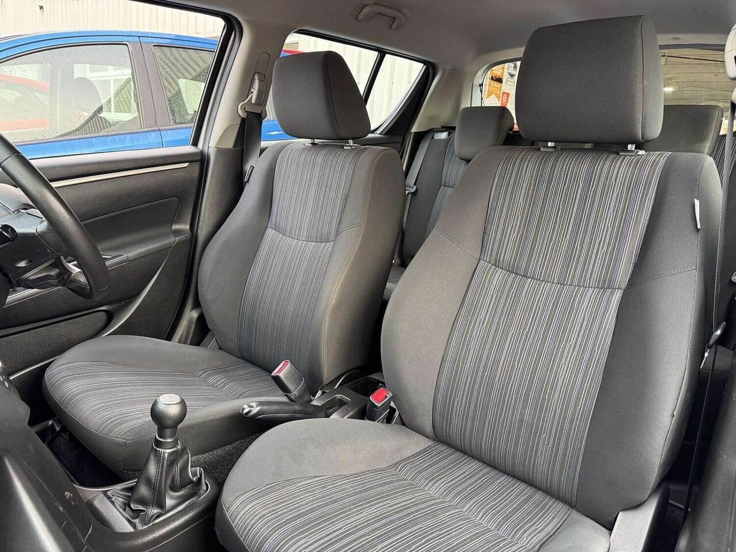 Used Suzuki Swift 2015 for sale - 77487310: Photo 25