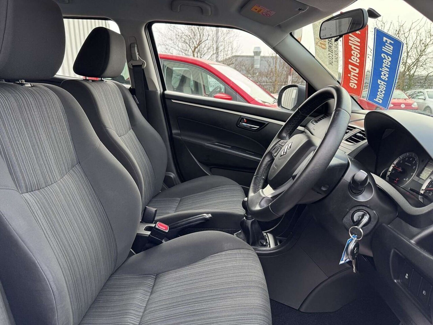 Used Suzuki Swift 2015 for sale - 77487310: Photo 33