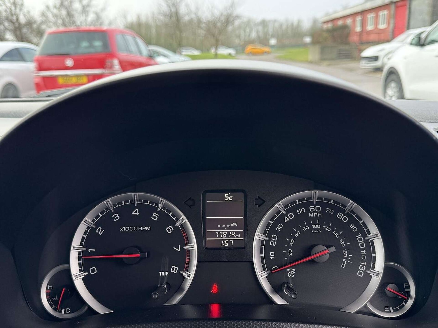 Used Suzuki Swift 2015 for sale - 77487310: Photo 38