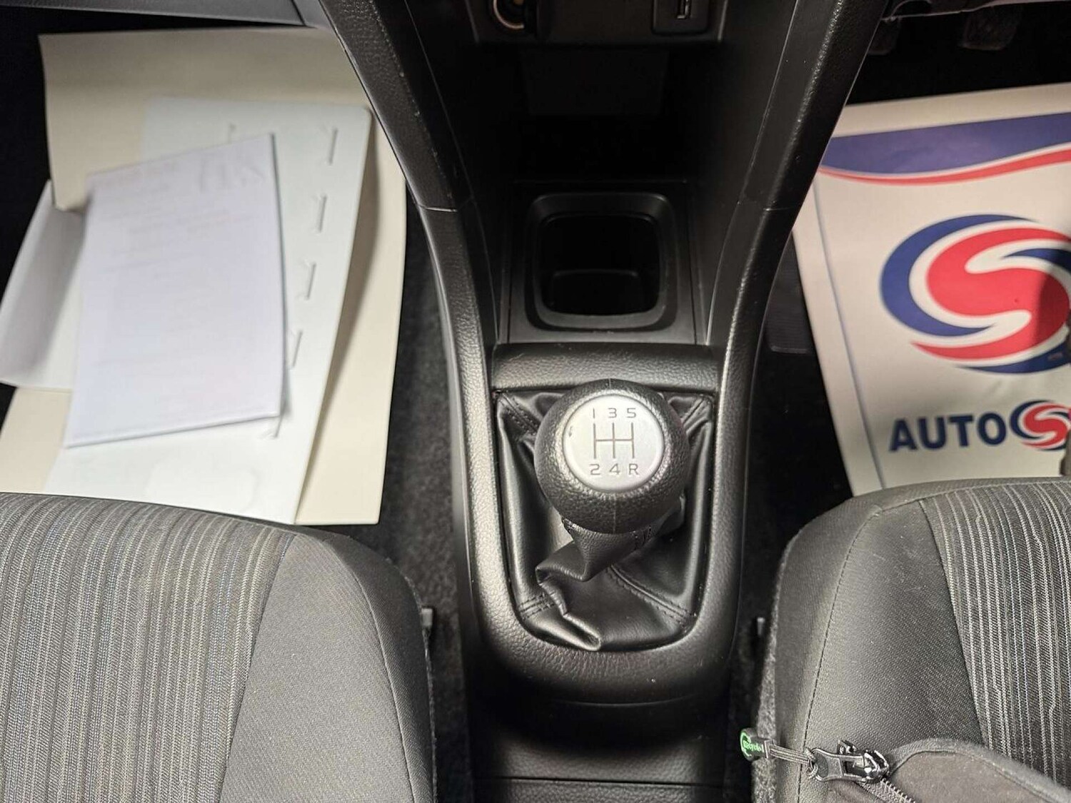 Used Suzuki Swift 2015 for sale - 77487310: Photo 44