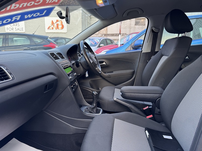 Used Volkswagen Polo 2012 for sale - 77384765: Photo 24