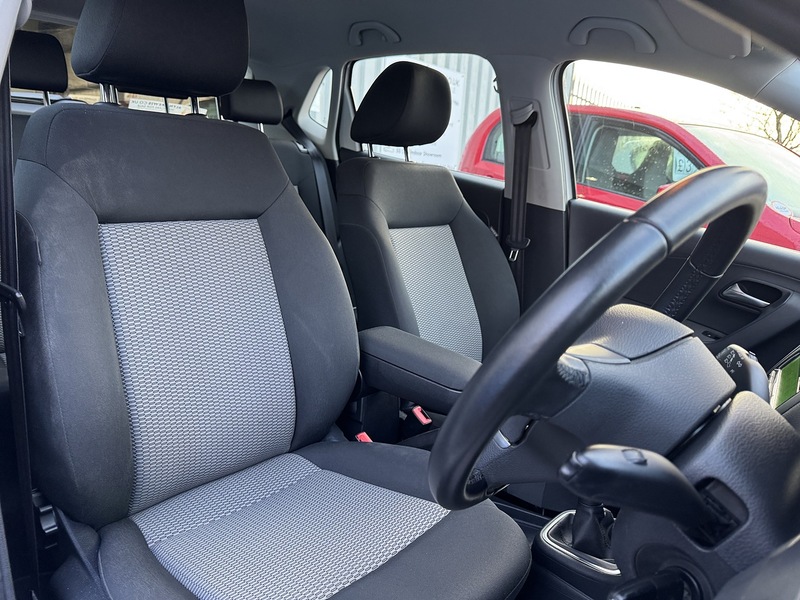 Used Volkswagen Polo 2012 for sale - 77384765: Photo 30