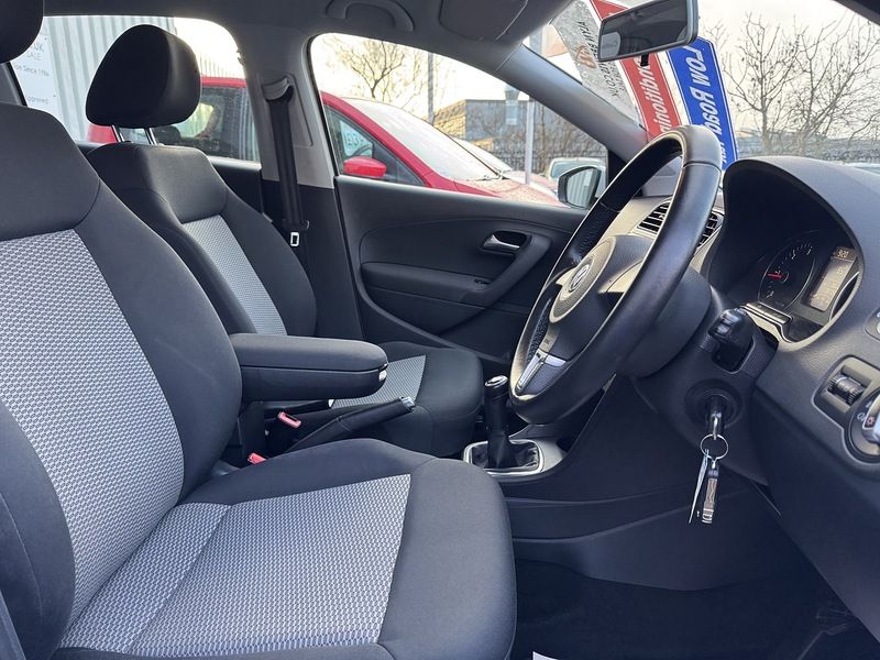 Used Volkswagen Polo 2012 for sale - 77384765: Photo 31