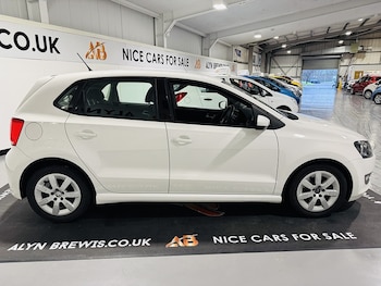 Used Volkswagen Polo 2012 for sale - 77384765: Photo