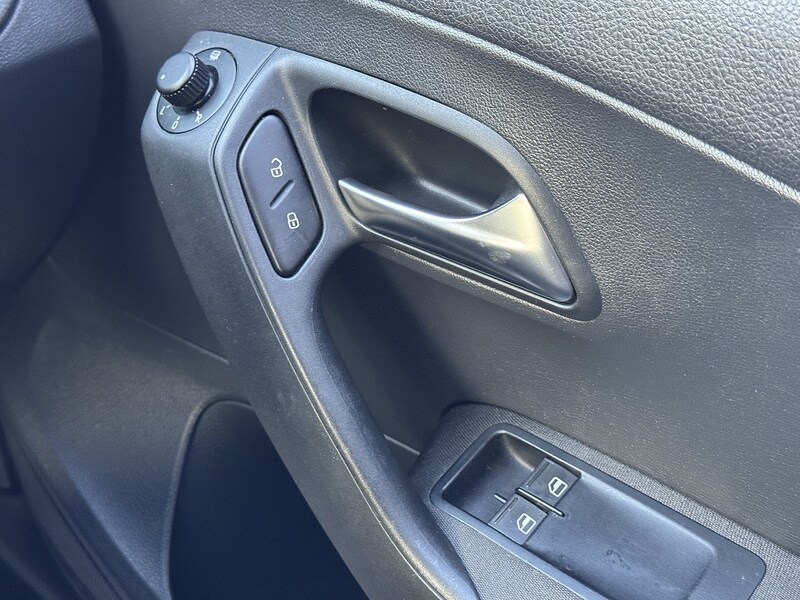 Used Volkswagen Polo 2012 for sale - 77384765: Photo 46