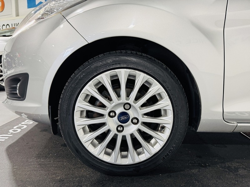 Used Ford Fiesta 2015 for sale - 76778073: Photo 16