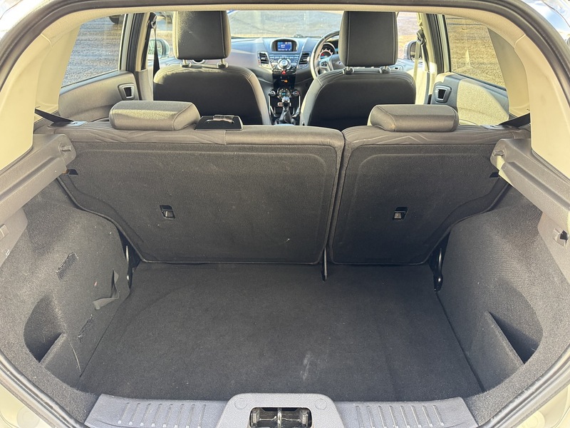 Used Ford Fiesta 2015 for sale - 76778073: Photo 58