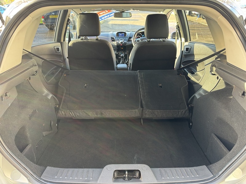 Used Ford Fiesta 2015 for sale - 76778073: Photo 59