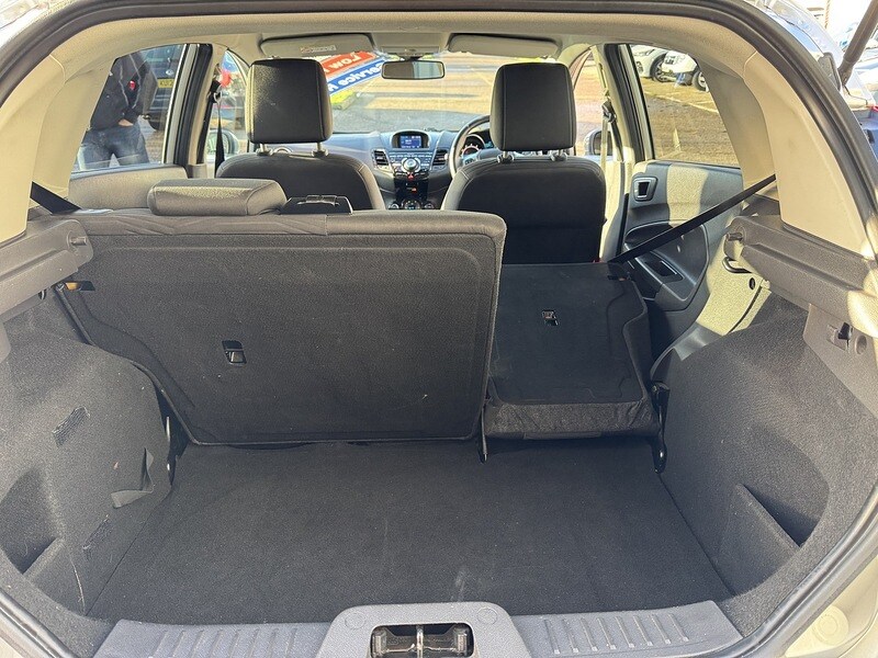Used Ford Fiesta 2015 for sale - 76778073: Photo 62