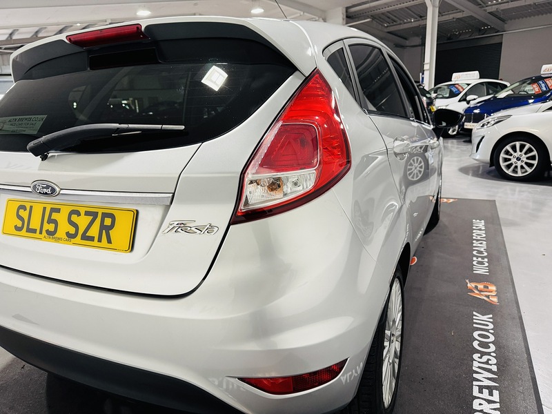 Used Ford Fiesta 2015 for sale - 76778073: Photo 9