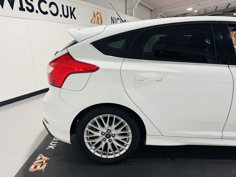 Used Ford Focus 2013 for sale - 76643034: Photo 11