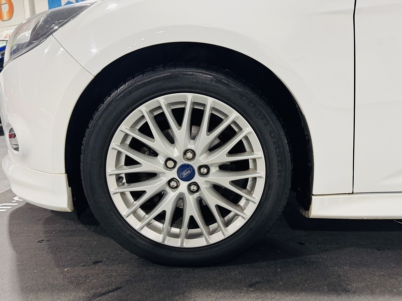 Used Ford Focus 2013 for sale - 76643034: Photo 16