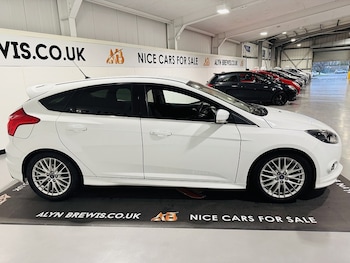 Used Ford Focus 2013 for sale - 76643034: Photo