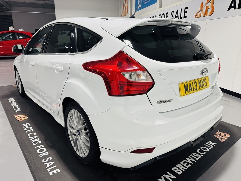 Used Ford Focus 2013 for sale - 76643034: Photo 5