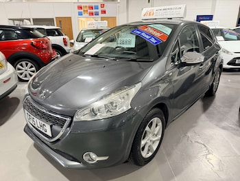 Used Peugeot 208 2015 for sale - 78176764: Photo