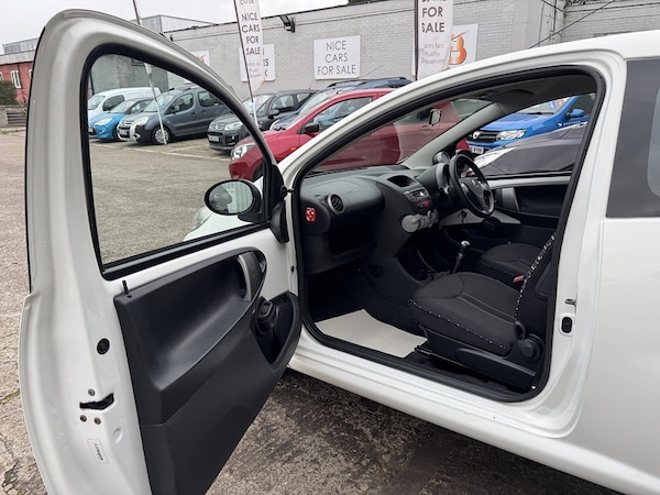 Used Citroen C1 2013 for sale - 76253205: Photo 44