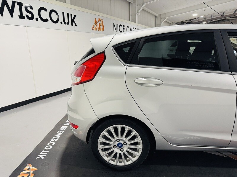 Used Ford Fiesta 2016 for sale - 76547364: Photo 11