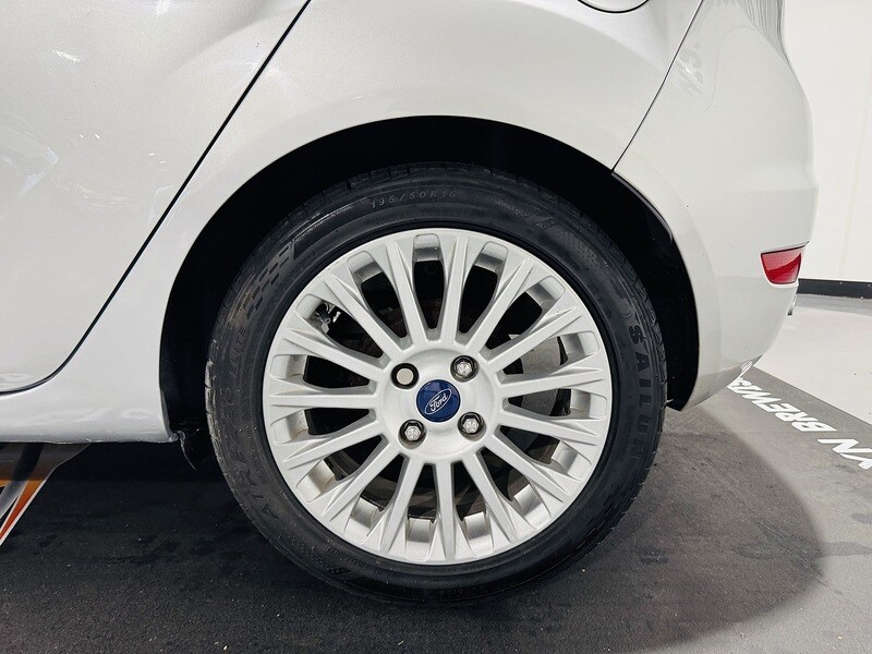 Used Ford Fiesta 2016 for sale - 76547364: Photo 15