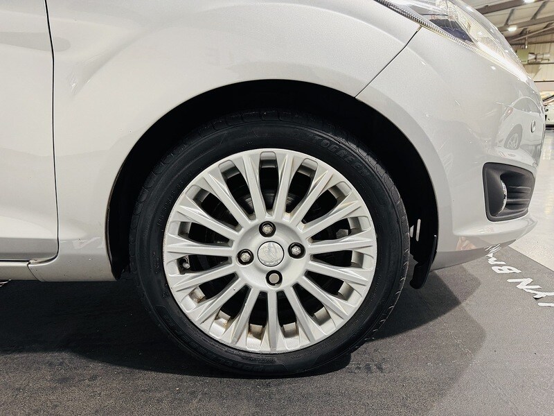 Used Ford Fiesta 2016 for sale - 76547364: Photo 17