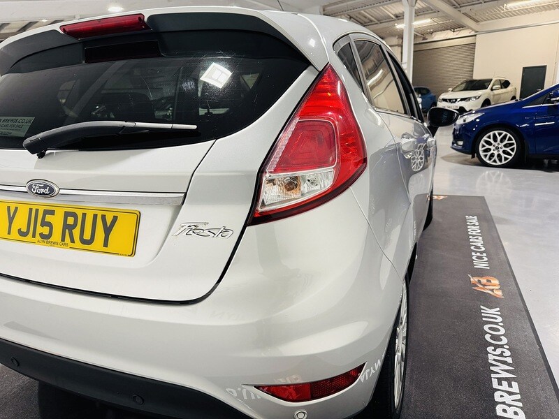 Used Ford Fiesta 2016 for sale - 76547364: Photo 9