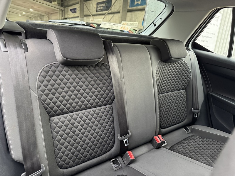 Used Skoda Fabia 2018 for sale - 76450366: Photo 32