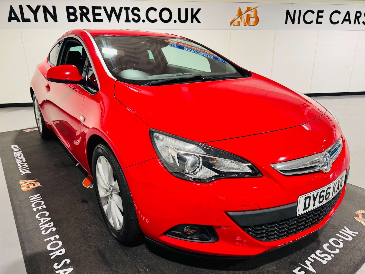 Used Vauxhall Astra 2016 for sale - 77676583: Photo 2