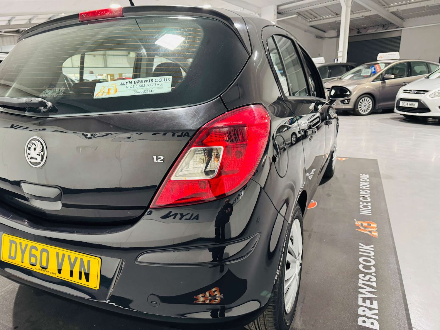 Used Vauxhall Corsa 2010 for sale - 77701530: Photo 9