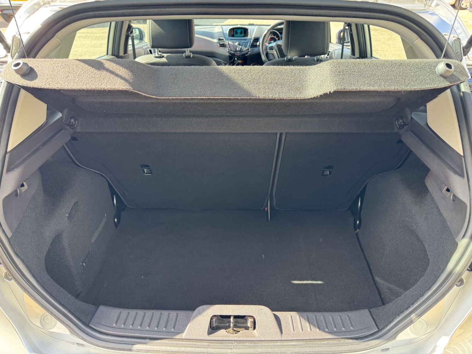 Used Ford Fiesta 2014 for sale - 78094534: Photo 54