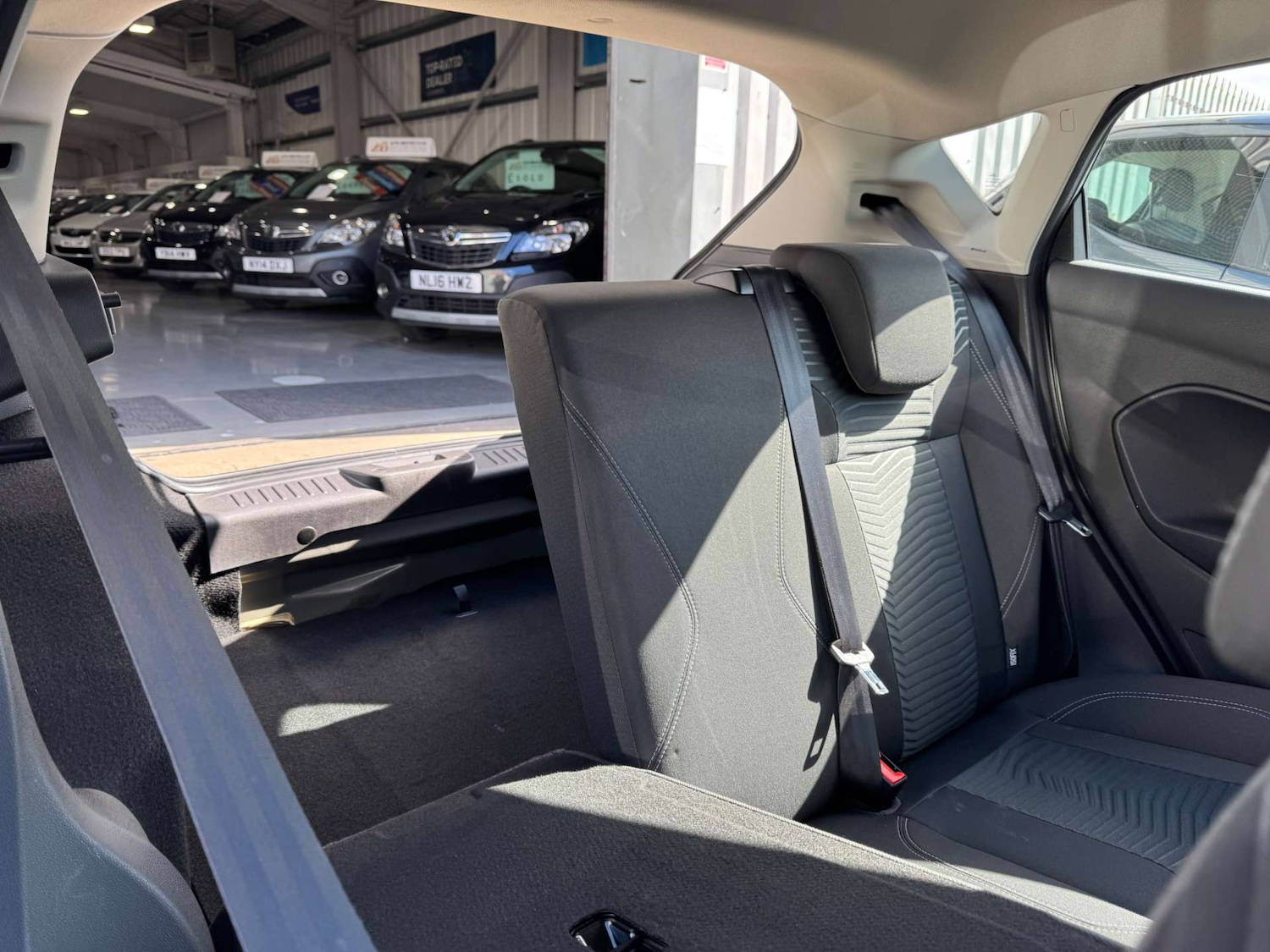 Used Ford Fiesta 2014 for sale - 78094534: Photo 60