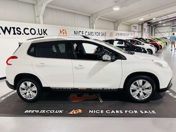 Used Peugeot 2008 2015 for sale - 78970950: Photo