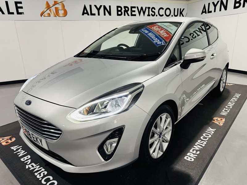 Used Ford Fiesta 2018 for sale - 76725128: Photo 1