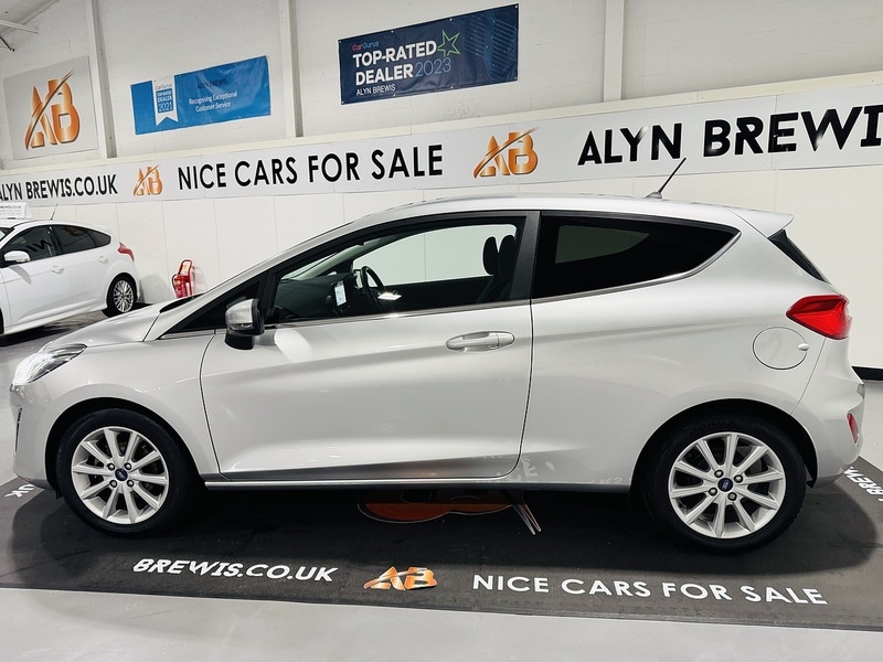 Used Ford Fiesta 2018 for sale - 76725128: Photo 6