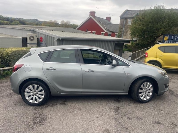 Used Vauxhall Astra 2013 for sale - 76196617: Photo 8