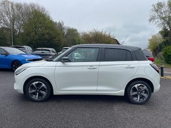 Used Suzuki Swift 2024 for sale - 78153184: Photo