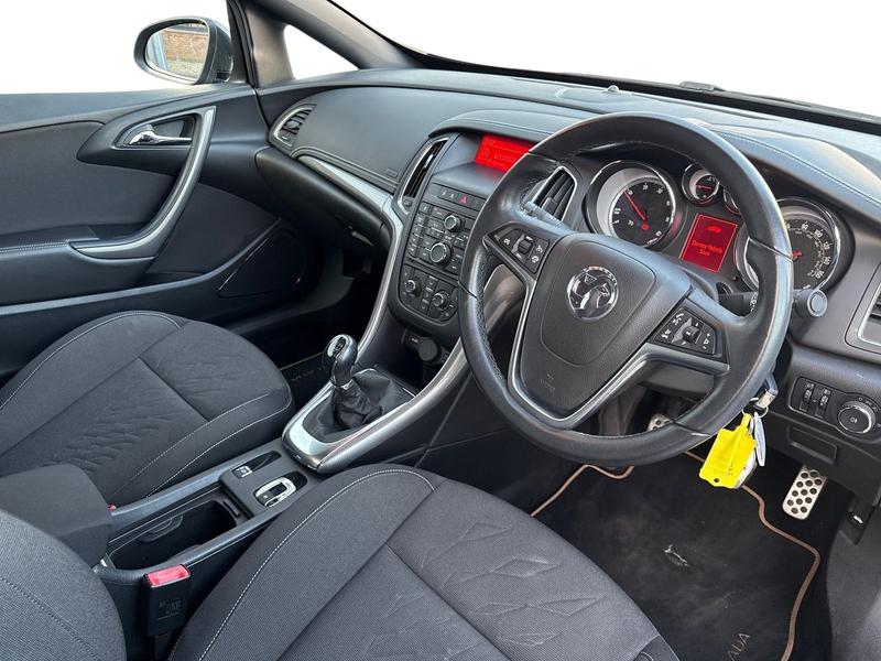 Used Vauxhall Cascada 2015 for sale - 76196657: Photo 10