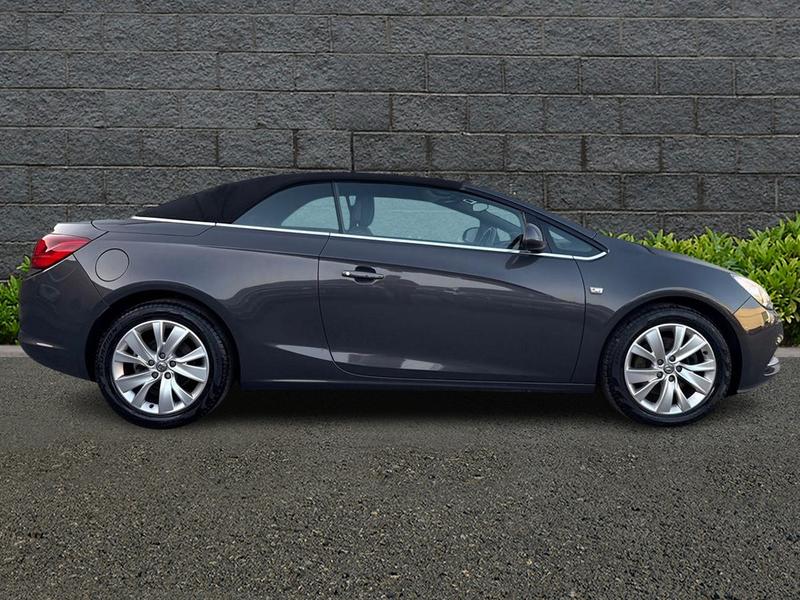 Used Vauxhall Cascada 2015 for sale - 76196657: Photo 8