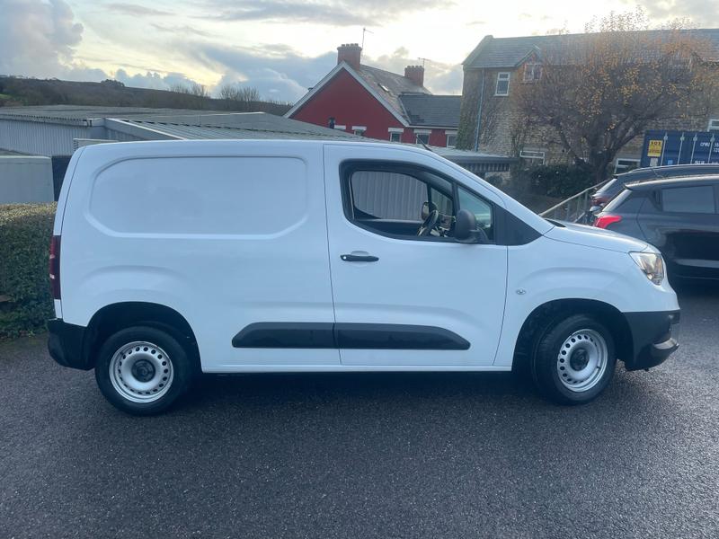 Used Vauxhall Combo 2019 for sale - 76590152: Photo 2