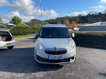 Used Vauxhall Combo 2017 for sale - 76438484: Photo