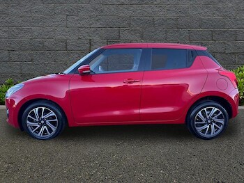 Used Suzuki Swift 2022 for sale - 77323575: Photo