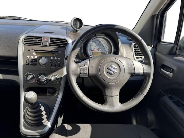 Used Suzuki Splash 2012 for sale - 76196613: Photo 11