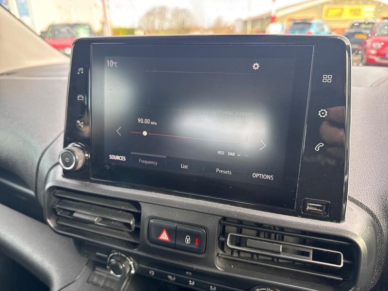 Used Vauxhall Combo Life 2020 for sale - 75985146: Photo 17