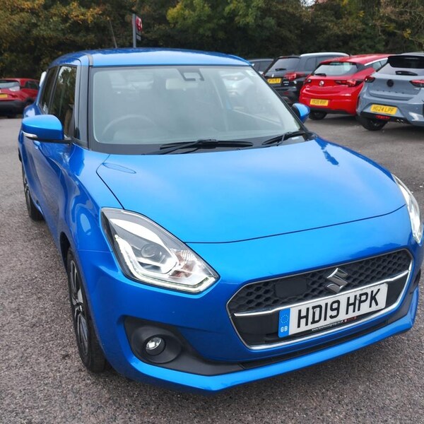 Used Suzuki Swift 2019 for sale - 76244803: Photo 1